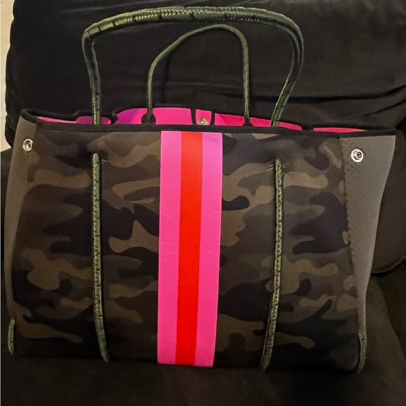 Neoprene Camo Bag - Picture 2 of 5
